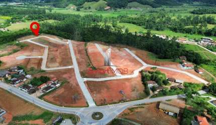 Terreno à venda na Avenida Areião, 75, Areião, Canelinha por R$ 130.000