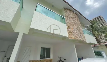 Sobrado em Condomínio com Lazer no Canto do Forte