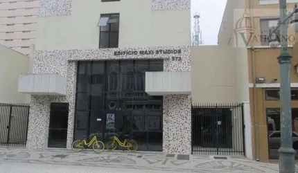 Studio no Centro - 33m² - Aluguel e Condomínio R$ 1.900/mês - Curitiba - PR