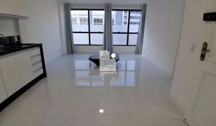 Apartamento com 1 quarto para alugar na Rua Arcipreste Paiva, --, Centro, Florianópolis por R$ 3.500