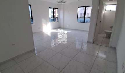 Sala comercial para alugar na Rua Lauro Linhares, --, Trindade, Florianópolis por R$ 1.715