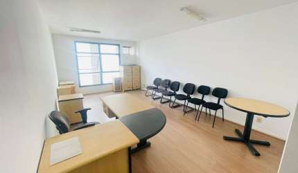 Sala comercial à venda na Rua Araújo Figueiredo, --, Centro, Florianópolis por R$ 199.000