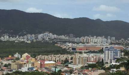 Terreno em condomínio fechado à venda na Rua Professor Belarmino Corrêa, --, Trindade, Florianópolis por R$ 1.100.000