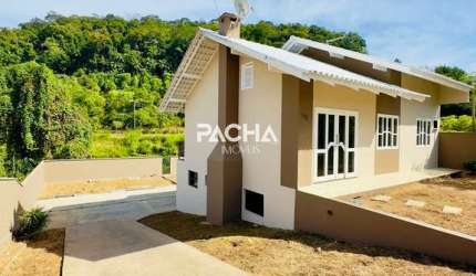 Casa com 3 quartos na Barra do Rio Cerro
