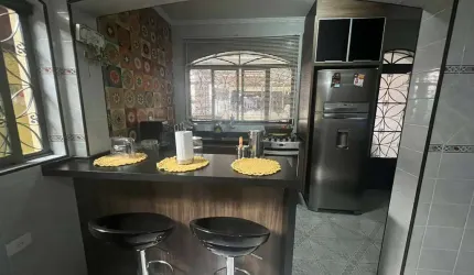 Casa com 3 quartos à venda na Avenida Eugênio Bernardi, 110, Parque Bela Vista, Votorantim por R$ 650.000