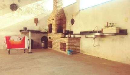 Casa com 2 quartos à venda na Rua Sorocaba, 157, Brigadeiro Tobias, Sorocaba por R$ 310.000