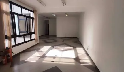 Prédio à venda na Rua Coronel Cavalheiros, 67, Centro, Sorocaba por R$ 1.800.000