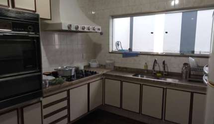 Casa com 4 quartos à venda na Rua Guaxupé, 61, Cidade Jardim, Sorocaba por R$ 1.900.000