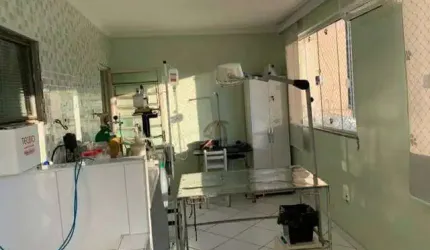 Casa à venda na Avenida Itavuvu, Jardim Santa Cecília, Sorocaba por R$ 1.800.000
