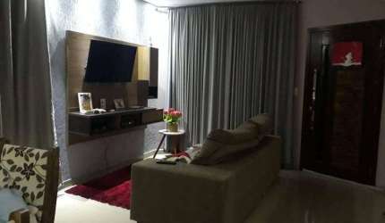Casa com 2 quartos à venda na Rua Azolino Vieira, 46, Residencial Cristal, Votorantim por R$ 360.000