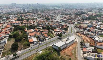 Ponto comercial para alugar na Octávio Augusto Rangel, 1785, Jardim Residencial Chácara Ondina, Votorantim por R$ 4.005