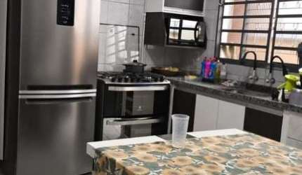 Casa com 3 quartos à venda na Abrahão Pinsky, 122, Caguassu, Sorocaba por R$ 393.000
