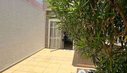 À VENDA - Casa Geminada no Morada dos Pássaros III