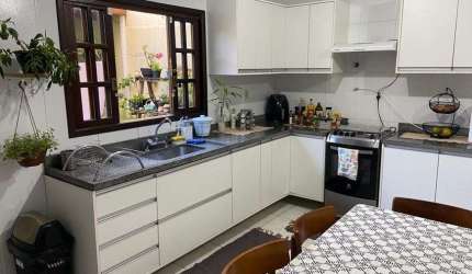 Bosque dos Ipes, sobrado com 4 dorms