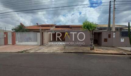 Casa com 4 quartos à venda na Alameda Carlos de Carvalho Vieira Braga, 132, Jardim Santa Helena, Valinhos, 173 m2 por R$ 820.000