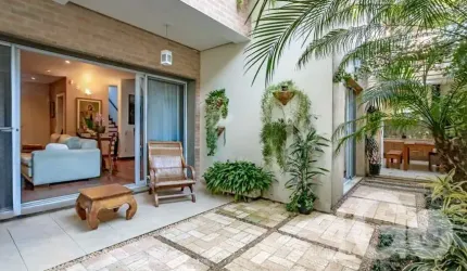 Casa em condomínio fechado com 5 quartos à venda na Rua Senador Vergueiro, Alto da Boa Vista, São Paulo por R$ 2.995.000