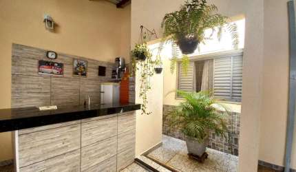Casa para Venda em Ribeirão Preto, Parque dos Pinus, 3 dormitórios, 1 suíte, 3 banheiros, 2 vagas