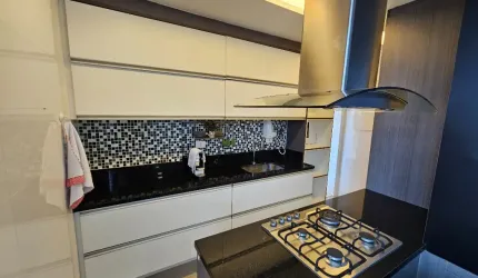 Belíssimo Apartamento 2 Quartos c/Cozinha Gourmet