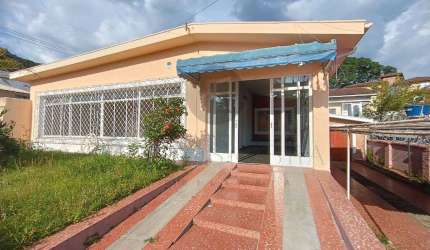 Casa com 3 quartos à venda na Avenida Doutor David Benedito Ottoni, 816, Jardim dos Estados, Poços de Caldas, 199 m2 por R$ 1.400.000