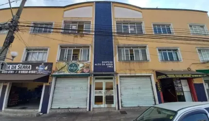 Apartamento à venda na Rua Assis Figueiredo, 1983, Centro, Poços de Caldas, 94 m2 por R$ 250.000