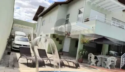 Casa com 3 quartos à venda na Rua Antônio Acconcia, 80, Jardim Doutor Ottoni, Poços de Caldas, 427 m2 por R$ 950.000