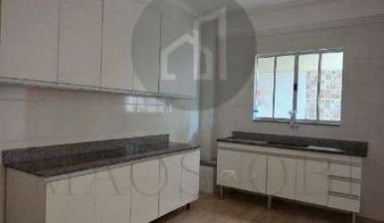 Apartamento com 3 quartos para alugar na Rua Pedro Severini Netto, 35, Jardim das Azaléias, Poços de Caldas, 100 m2 por R$ 2.000