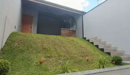 Casa com 2 quartos à venda na Avenida A, 220, Jardim Bandeirantes, Poços de Caldas, 100 m2 por R$ 619.000