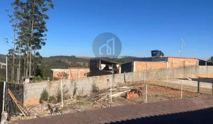 Chácara / sítio com 2 quartos à venda na Rua Leontina Generoso, 1, São Conrado, Poços de Caldas, 160 m2 por R$ 450.000