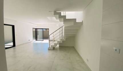Sobrado com 3 quartos  à venda, 120.00 m2 por R$795000.00  - Hauer - Curitiba/PR