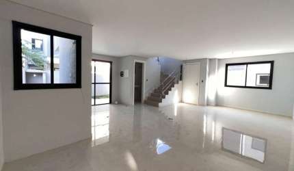 Sobrado com 3 quartos  à venda, 105.53 m2 por R$639000.00  - Uberaba - Curitiba/PR