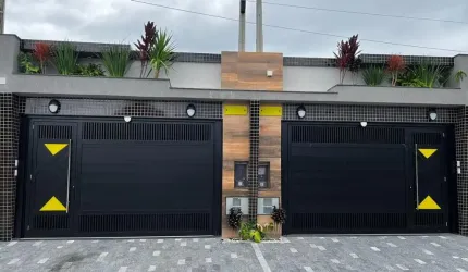 Excelente casa alto padrão, perto da praia, bem localizada
