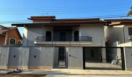 Imperdível! Casa à venda em Paulínia-SP, Jardim de Itapoan: 4 quartos, 4 suítes, 1 sala, 2 vagas, 396,06m².