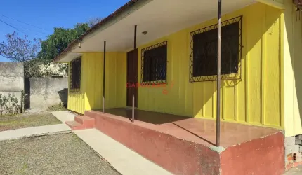 Casa com 2 quartos para alugar na Rua Orlando Peruci, 499, Butiatuvinha, Curitiba, 70 m2 por R$ 1.100