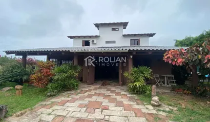 Casa de esquina Balneário Rondinha Nova - Arroio do Sal/RS Cód: 1701