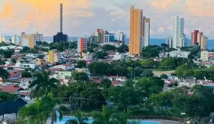 Sua Oportunidade de viver em um apartamento com 03 suítes com uma vista espetacular em Ponta Negra!