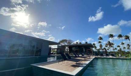 Oportunidade! Lote residencial em espetacular condomínio-clube às margens da Lagoa do Bonfim!