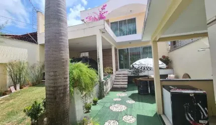 Venha conhecer essa linda Casa de alto padrão no bairro de cidade verde!