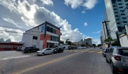 Oportunidade de investimento em Ponta Negra! Lote com excelente localização a pouco minutos da Praia