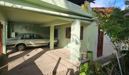 Casa com despensa e edícula - No parque industrial, próximo ao Shopping Jardim Oriente