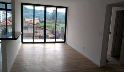 Apartamento à venda em Corrêas – Petrópolis/RJ