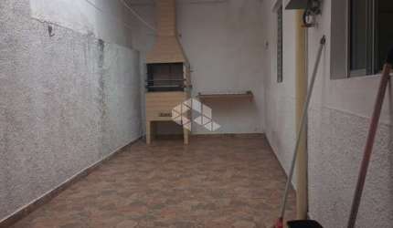 Casa Térrea na Rua Bom Retiro - Pauliceia (3 dormitórios e 2 banheiros)