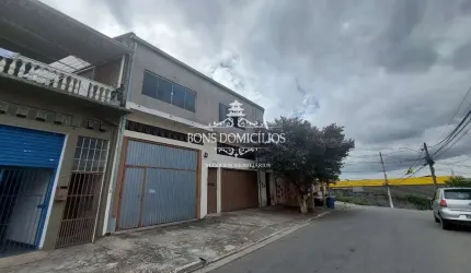 Galpão com 3 salões comerciais + casa com 3 dormitórios uma e + umaedicula.  Ao lado do Assai do Km 26