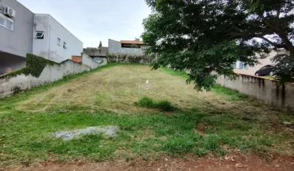 Lote/Terreno à Venda, 600 m² por R$ 330.000 em Condomínio!