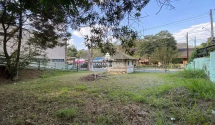 Maravilhoso lote COMERCIAL no CORAÇÃO DA GRANJA VIANA!