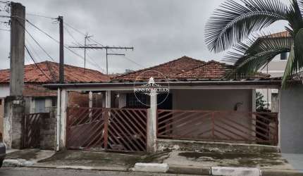 CASA EM COTIA IDEAL PARA RENDA OU CONSTRUÇÃO DE PRÉDIO DE 05 ANDARES.