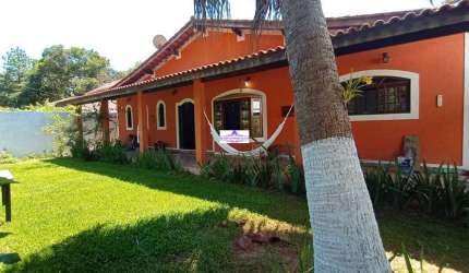 CASA TOTALMENTE TÉRREA