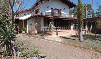 Casa com 4 dormitórios em terreno de 1.000 m na melhor região de Cotia.  Ao lado da Granja Viana.