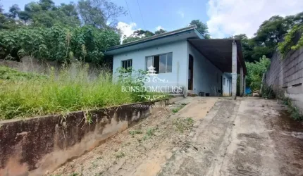 Imperdível oportunidade de casa à venda em Cotia-SP, no bairro Paisagem Casa Grande: 3 quartos, 1 sala, 2 vagas de garagem!
