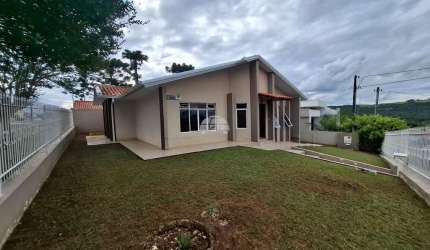 Casa com 3 quartos para alugar na Rua Vereador Alexandre Pavelski, 362, Alto Glória, Irati, 160 m2 por R$ 3.850