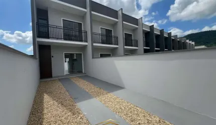 Sobrado para Venda em Guaramirim, Ilha da Figueira, 2 dormitórios, 1 banheiro